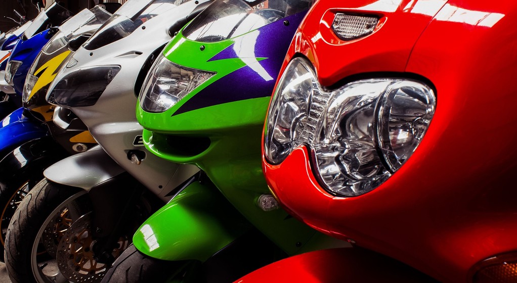 Salon sprzedaży motocykli (zdjęcie ilustracyjne)