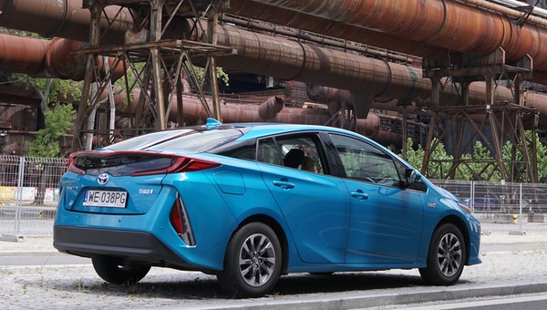 Toyota Prius Plug-in - królowa wszystkich hybryd | TEST