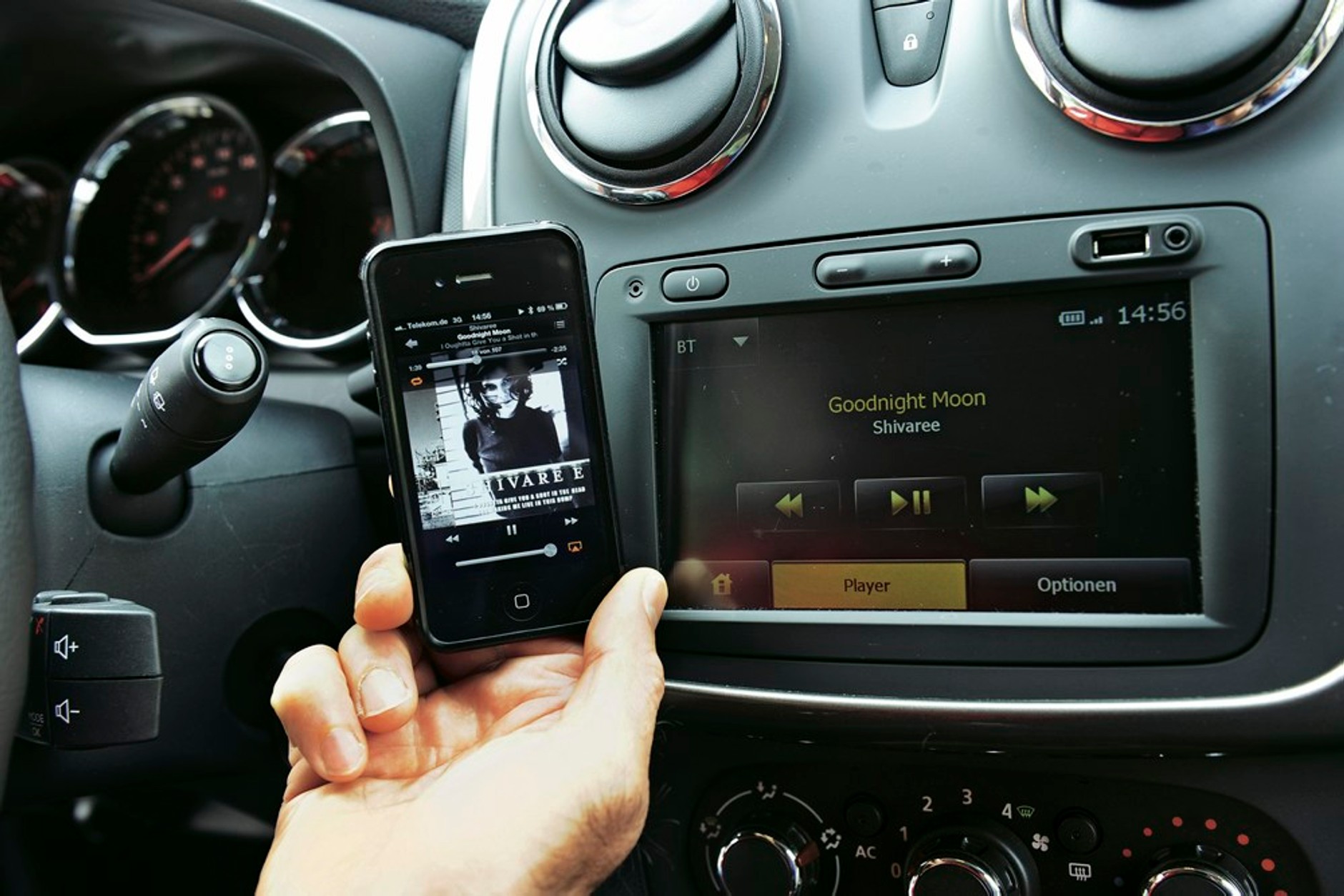 Dacia Sandero, multimedia