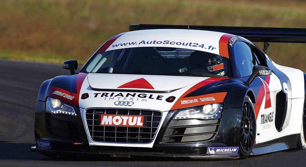 7 Audi R8 LMS wystartuje na Nürburgringu