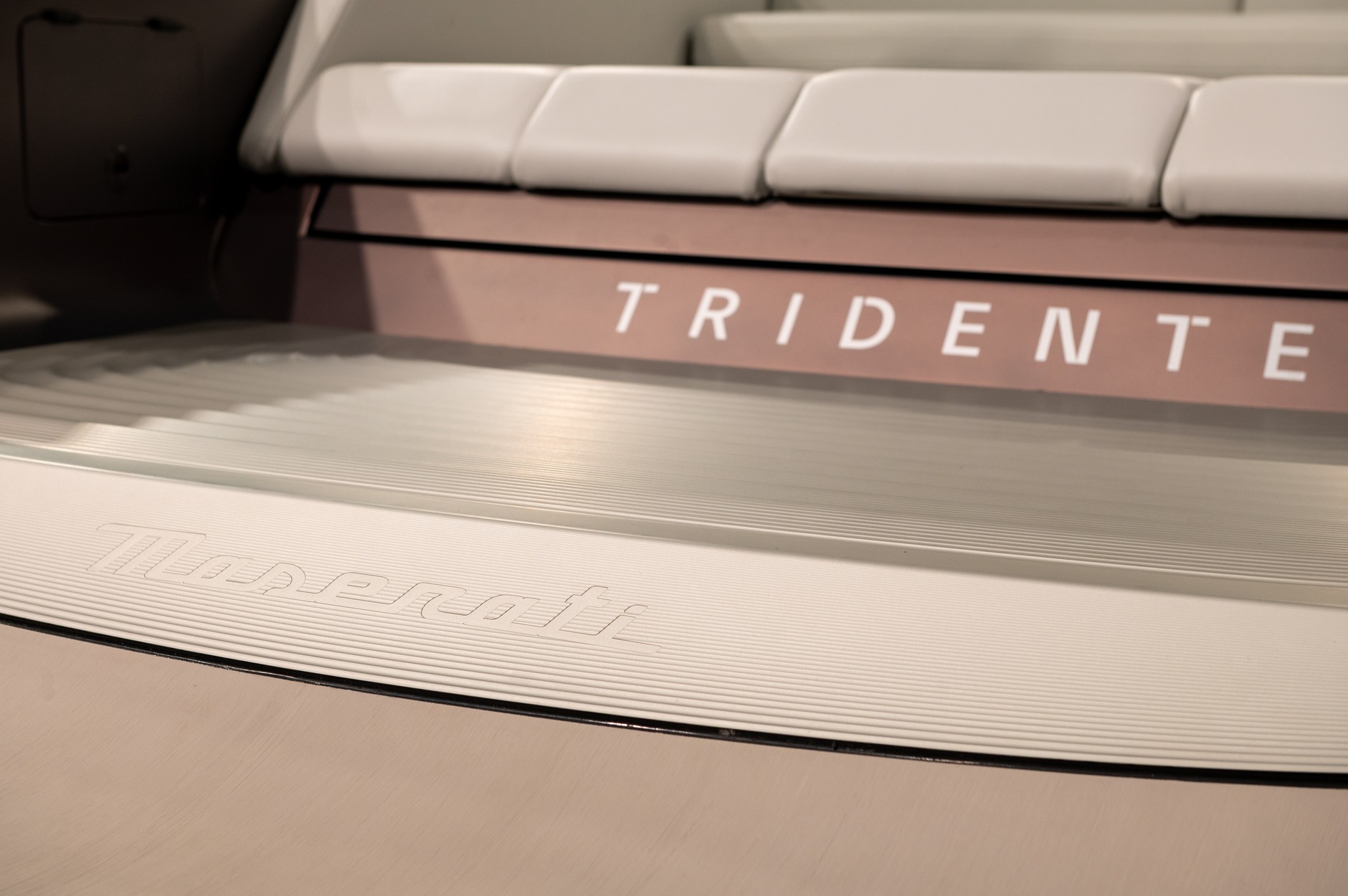 Łódź Maserati Tridente