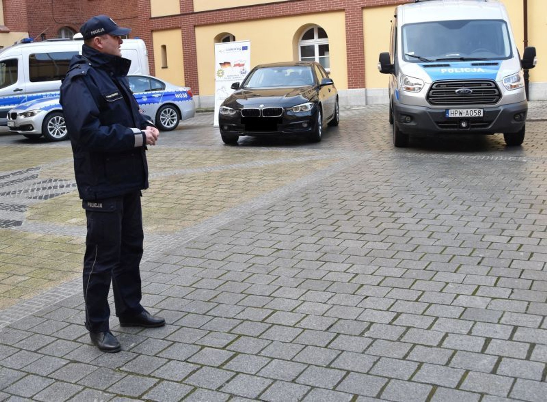 Nowe radiowozy policji