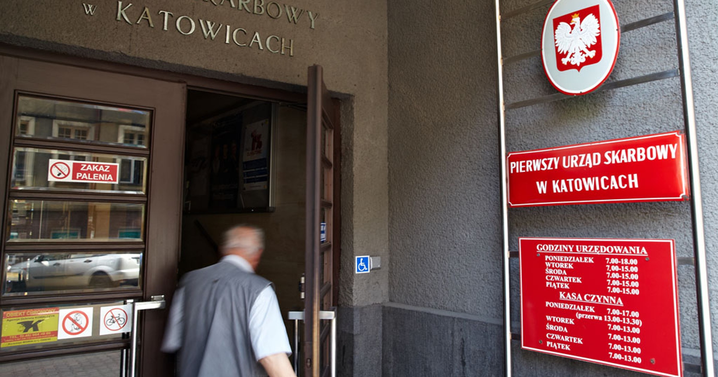 Jak to załatwić - podatek od zakupu samochodu