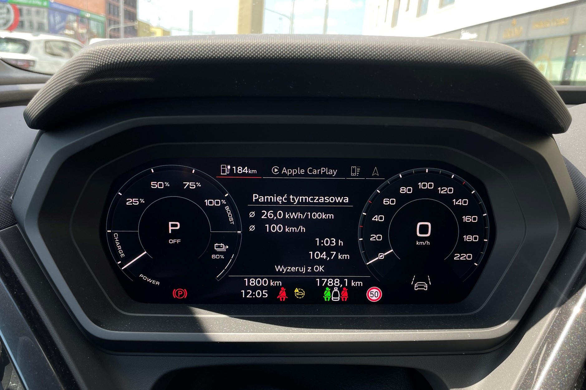 Testujemy koszty ładowania na trasie z Audi Q4 e-tron Sportback