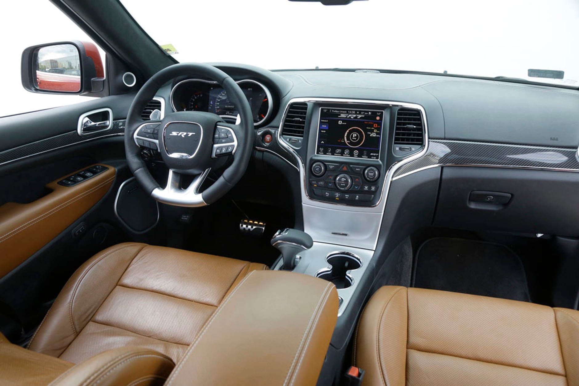 Jeep Grand Cherokee SRT - duży i ciężki, ale bojowo nastawiony