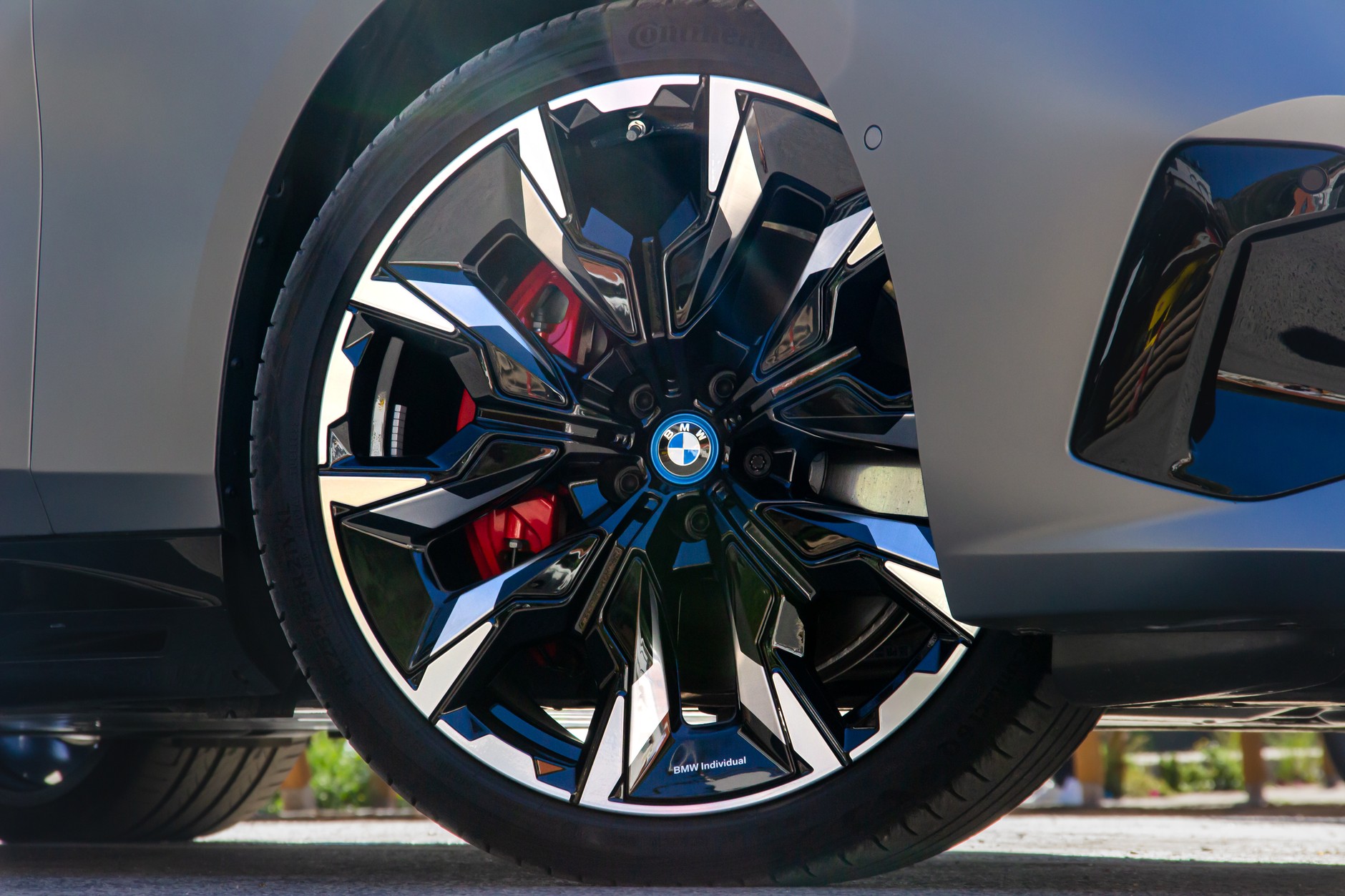 BMW i5