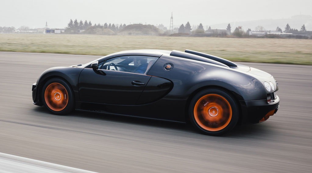 Koniec produkcji Bugatti Veyrona - Pożegnalny gaz do dechy