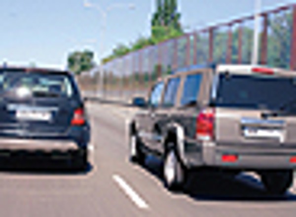 Mercedes ML, Jeep Commander - Różne wizje klasy   SUV