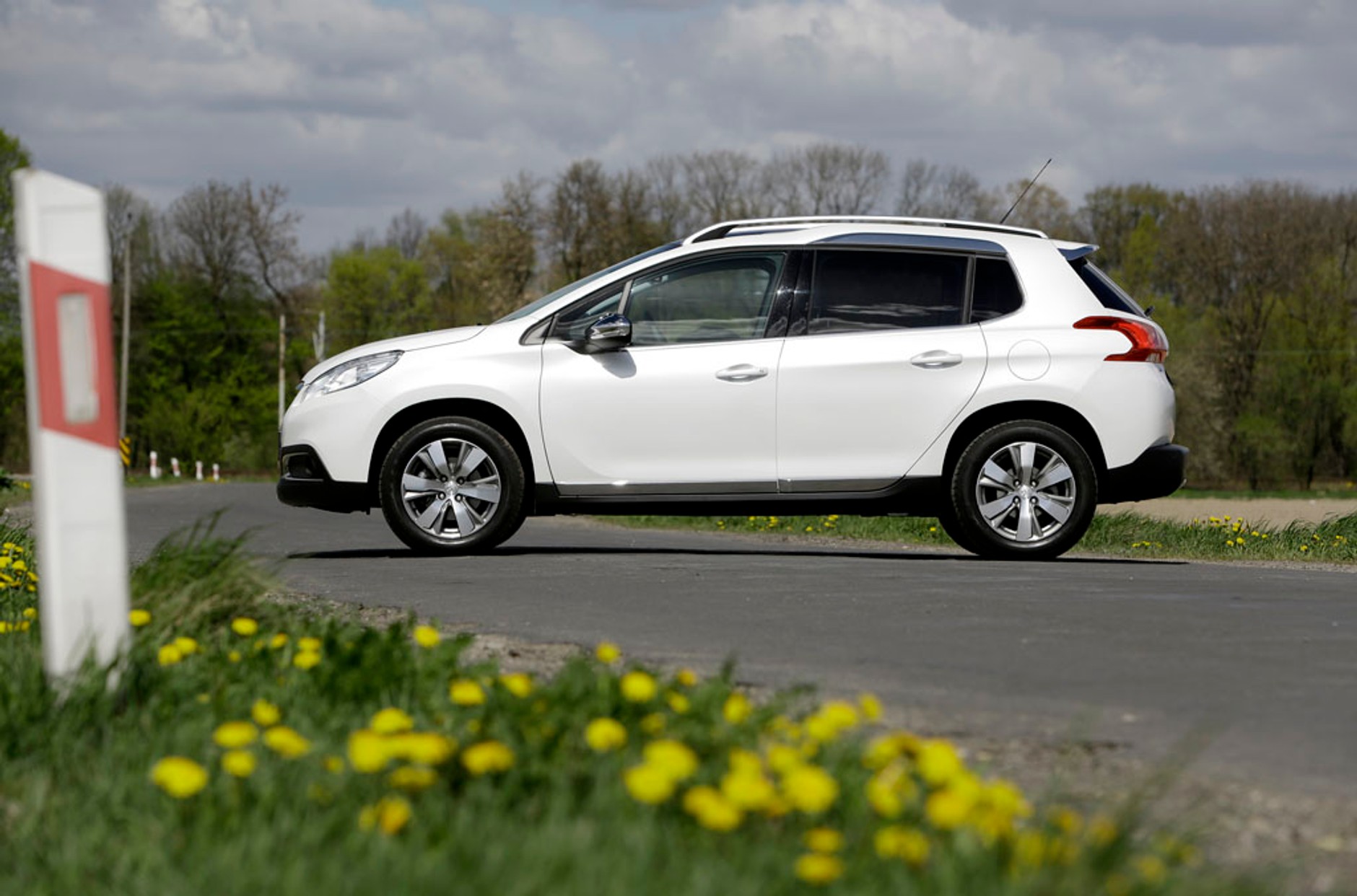 Peugeot 2008 1.2 Pure Tech- trzy cylindry z automatem