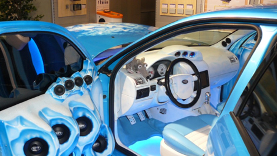 Car Audio: Multimedia w czasach kryzysu
