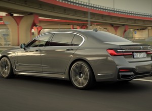 Nowa mocna limuzyna dla Służby Ochrony Państwa - BMW wygrywa z Audi