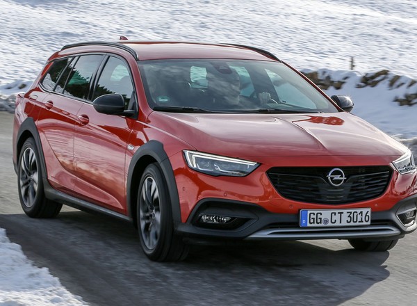 Opel Insignia Country Tourer - kombi na każdą pogodę i każdą drogę?