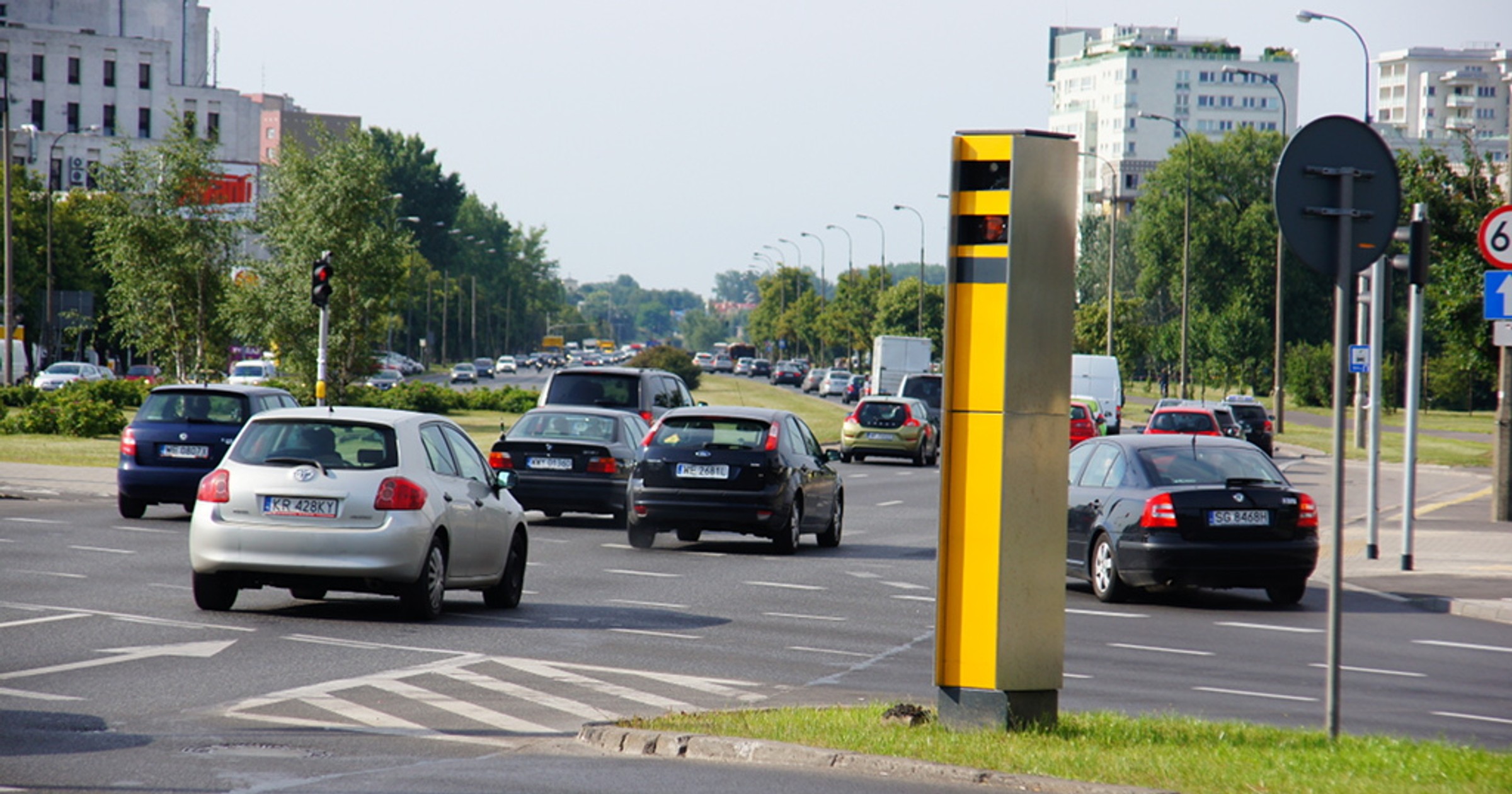 Fotoradar nie robi zdjęć natychmiast. Prędkość trzeba przekroczyć konkretnie