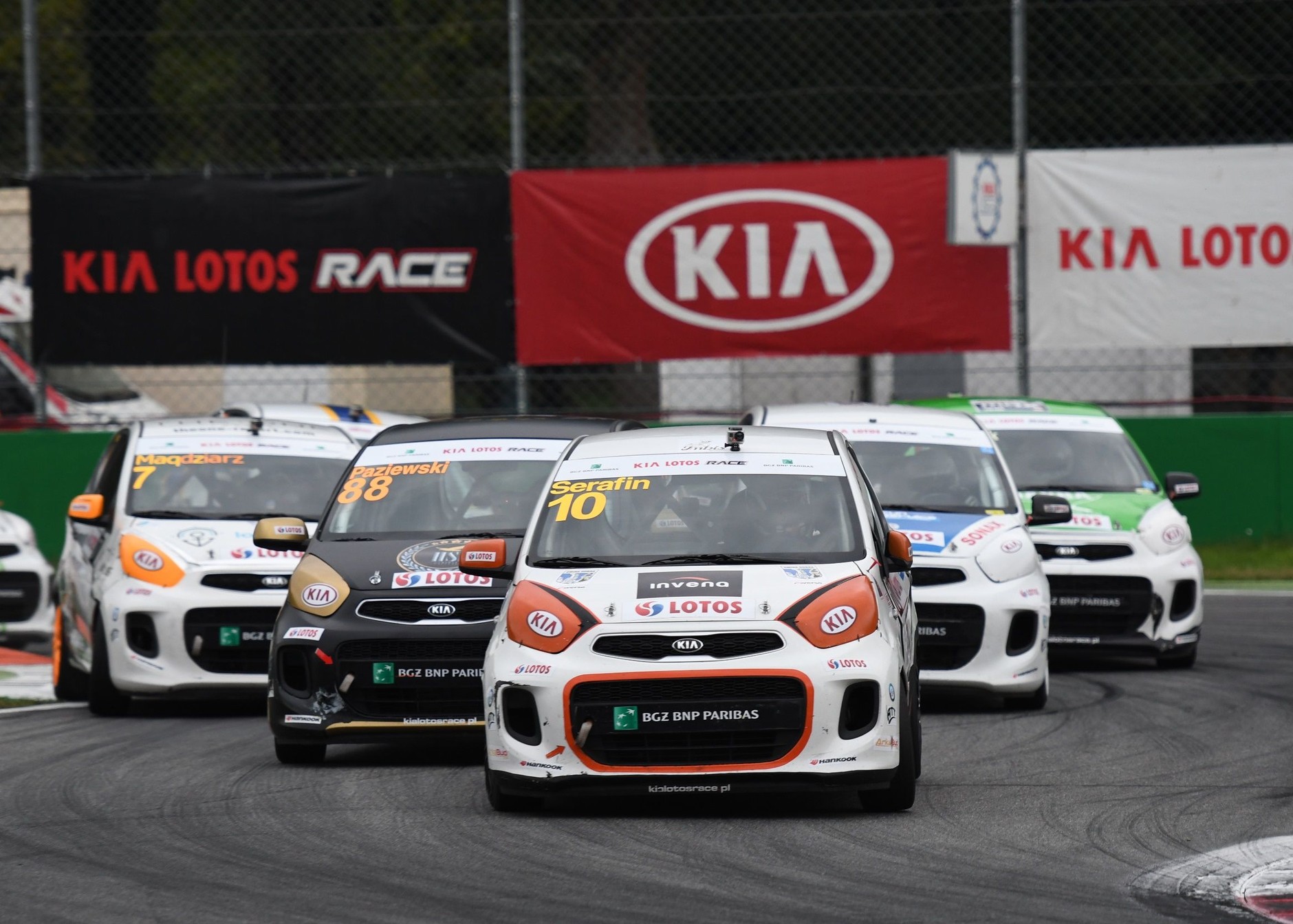 Kia Lotos Race