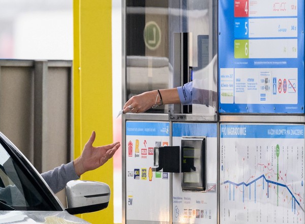 Trzy podwyżki dla kierowców w 2026 r. Najwięcej zapłacą ci, którzy jeżdżą autami wyprodukowanymi przed 2019 r.