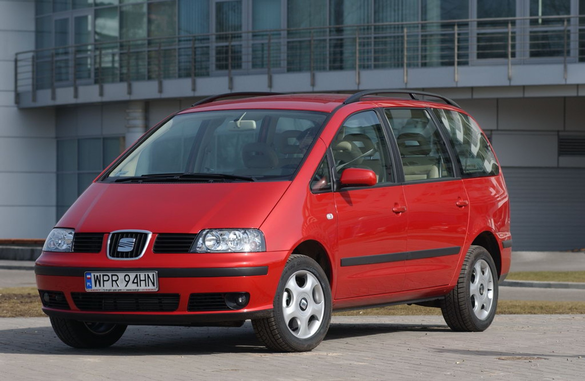 Seat Alhambra 1.9 TDI z 2001 r. - 13 900 zł
