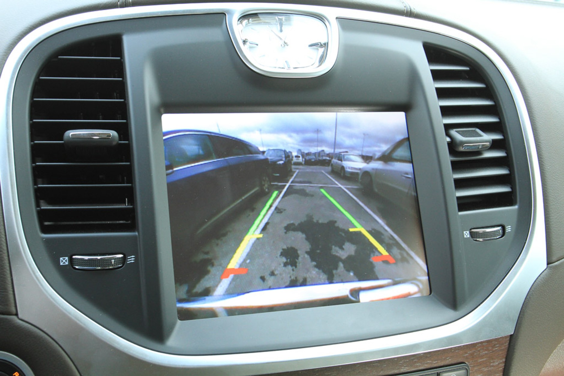 Test Lancii Thema: męski typ, damskie logo