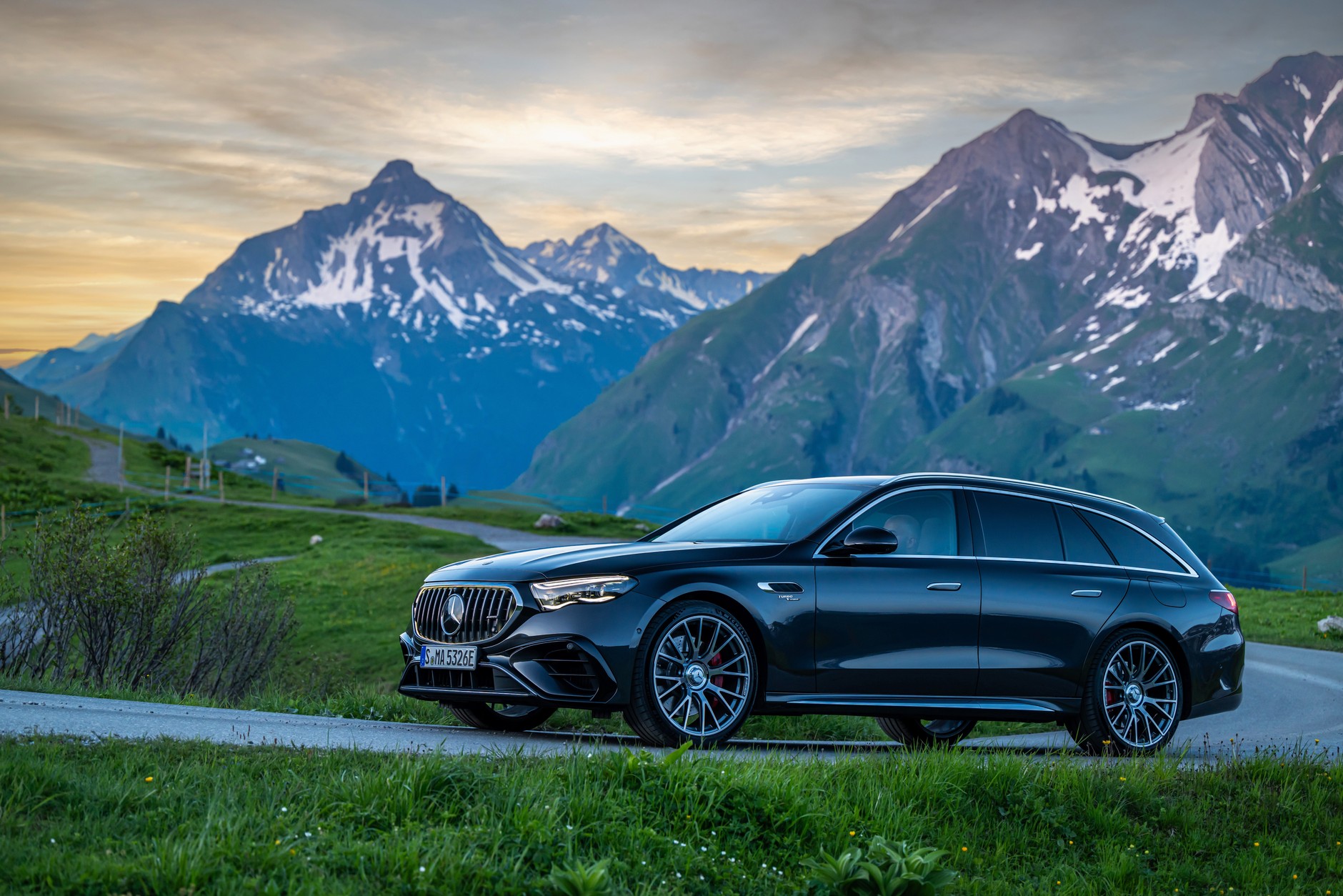 Mercedes-AMG E53 Hybrid 4MATIC+ Estate