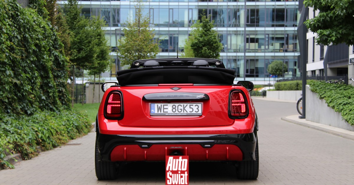 MINI John Cooper Works Cabrio ma coś z gokarta. To świetny czasoumilacz