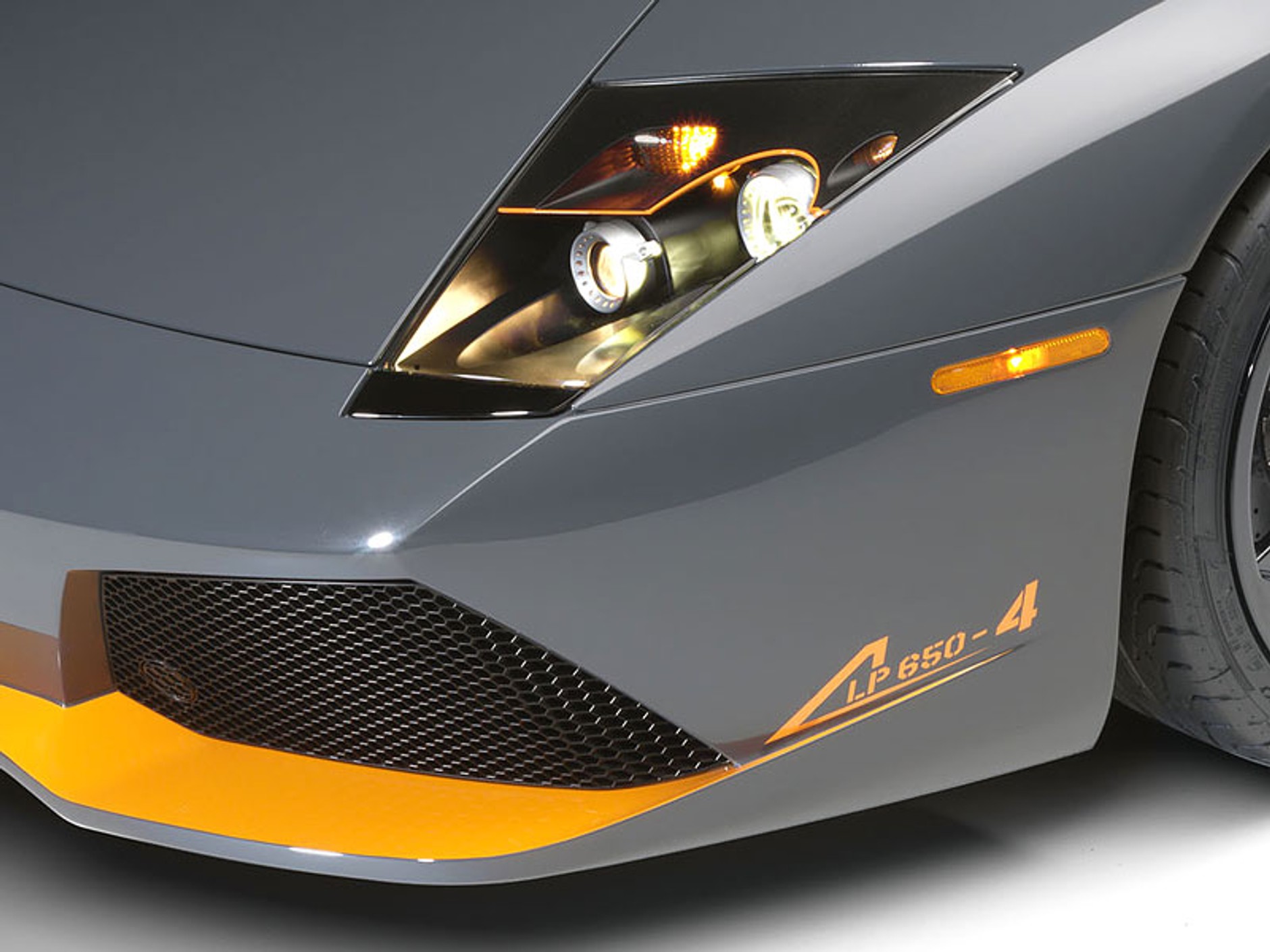 Lamborghini Murcielago LP 650-4 Roadster – pierwsze oficjalne zdjęcia