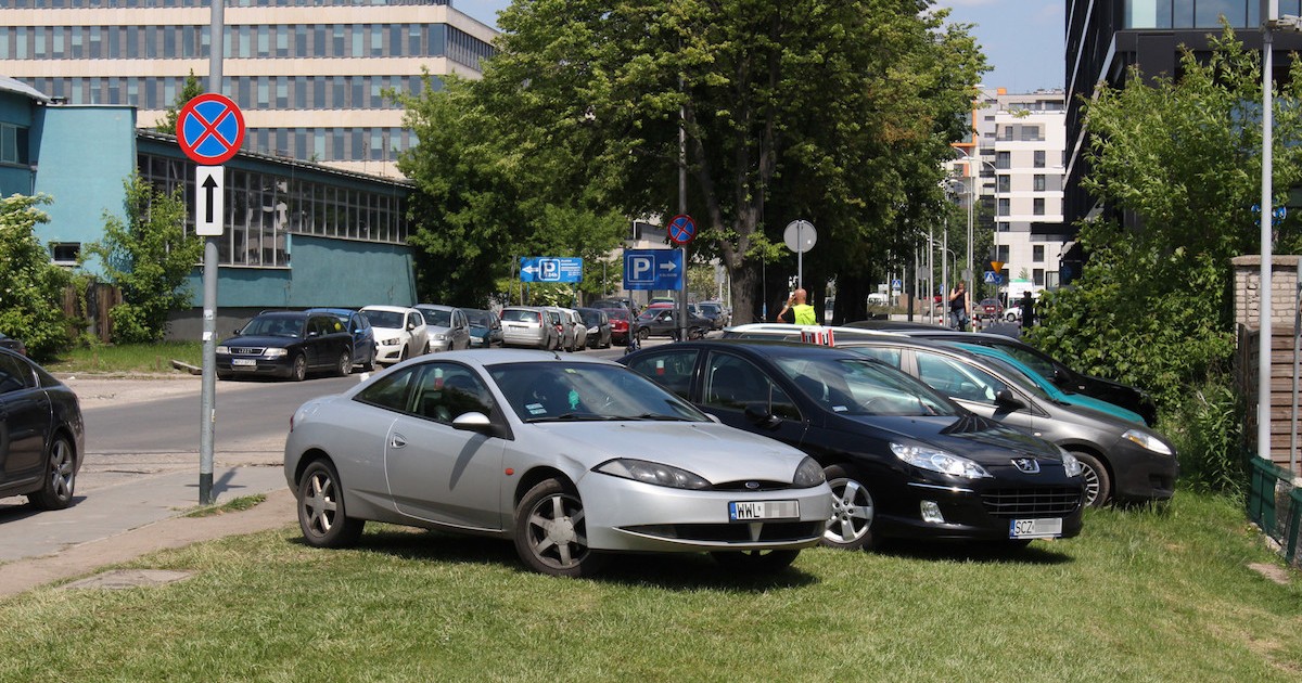 Nieprawidłowe parkowanie