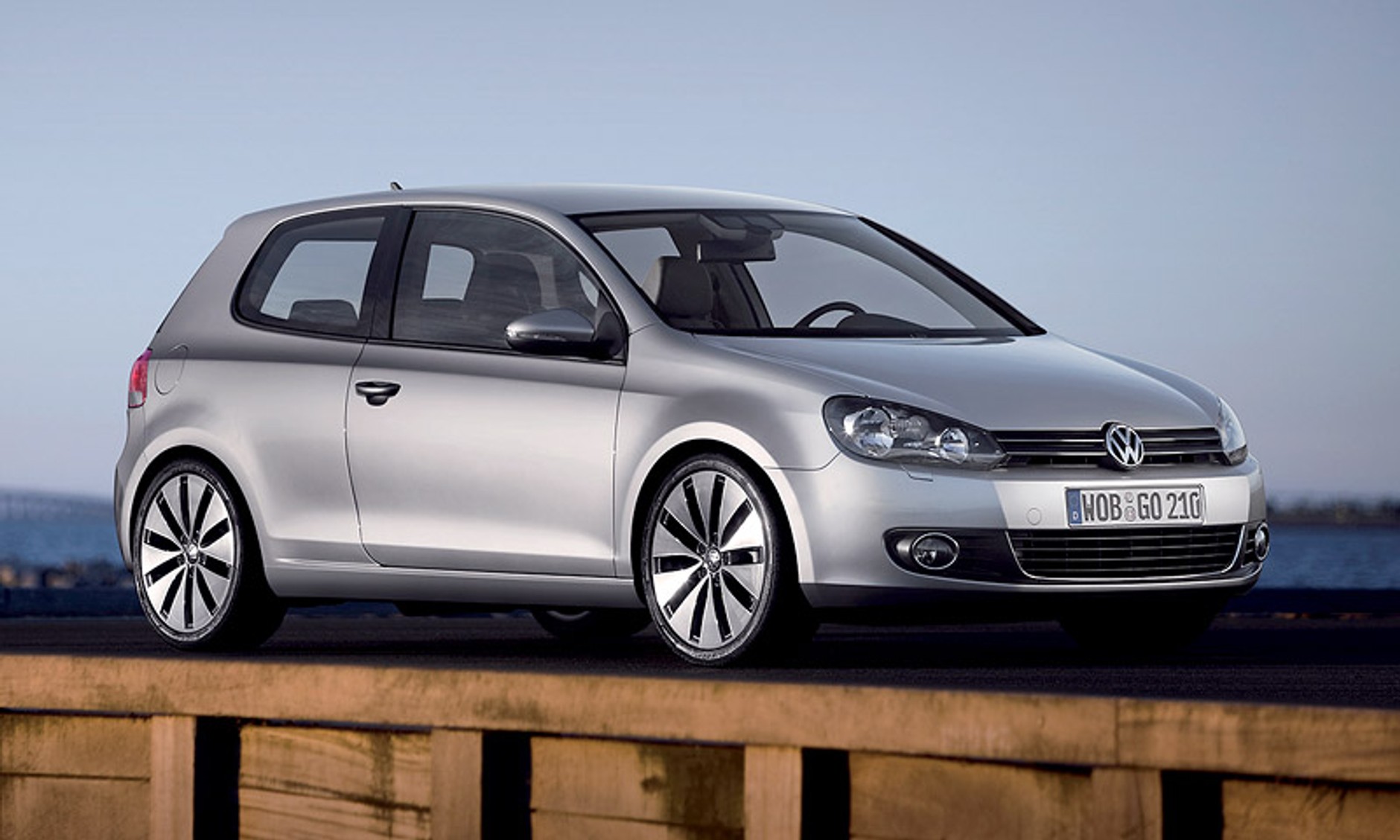 Paryż 2008: Volkswagen Golf VI tylko do 2011 roku!