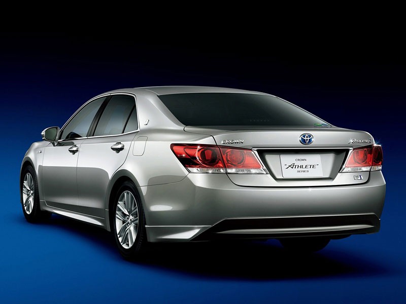 Toyota Crown - luksus po japońsku