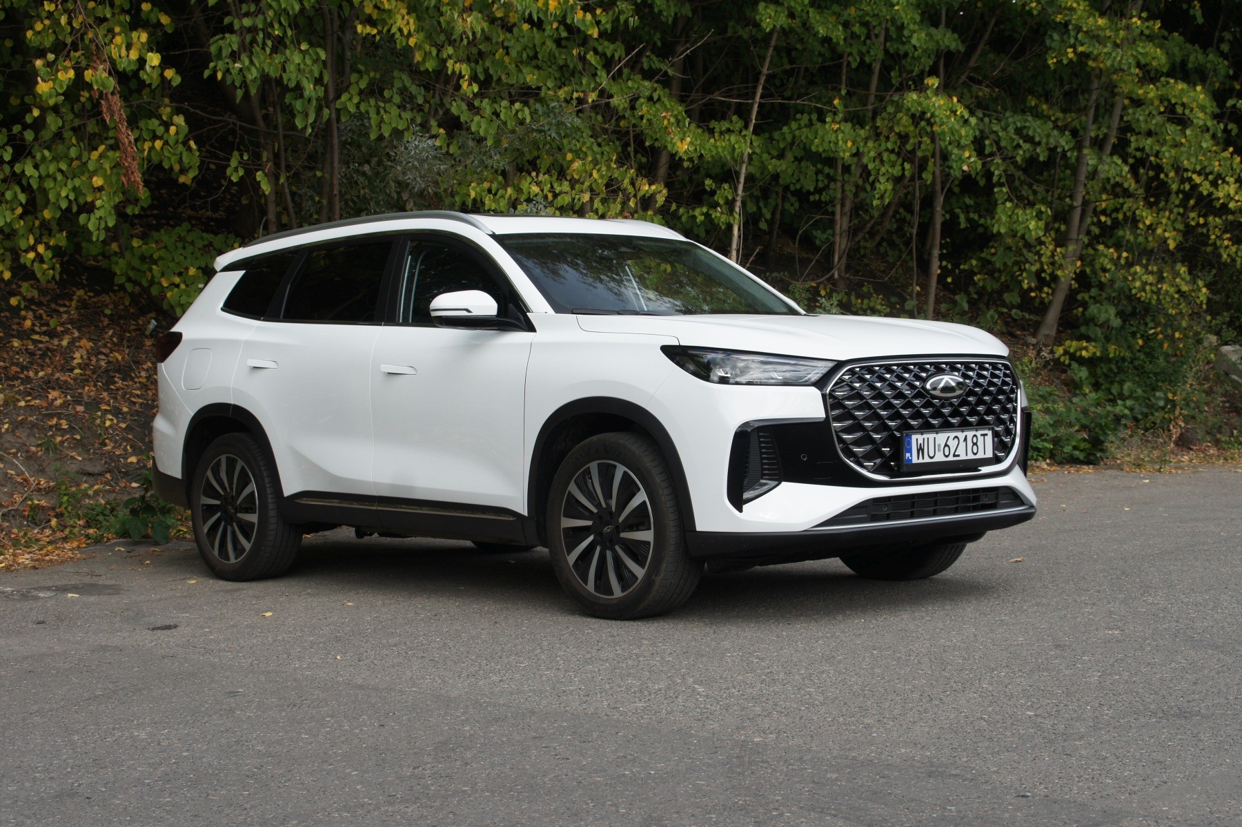 Biały lakier zwiększa widoczność pojazdu na drodze