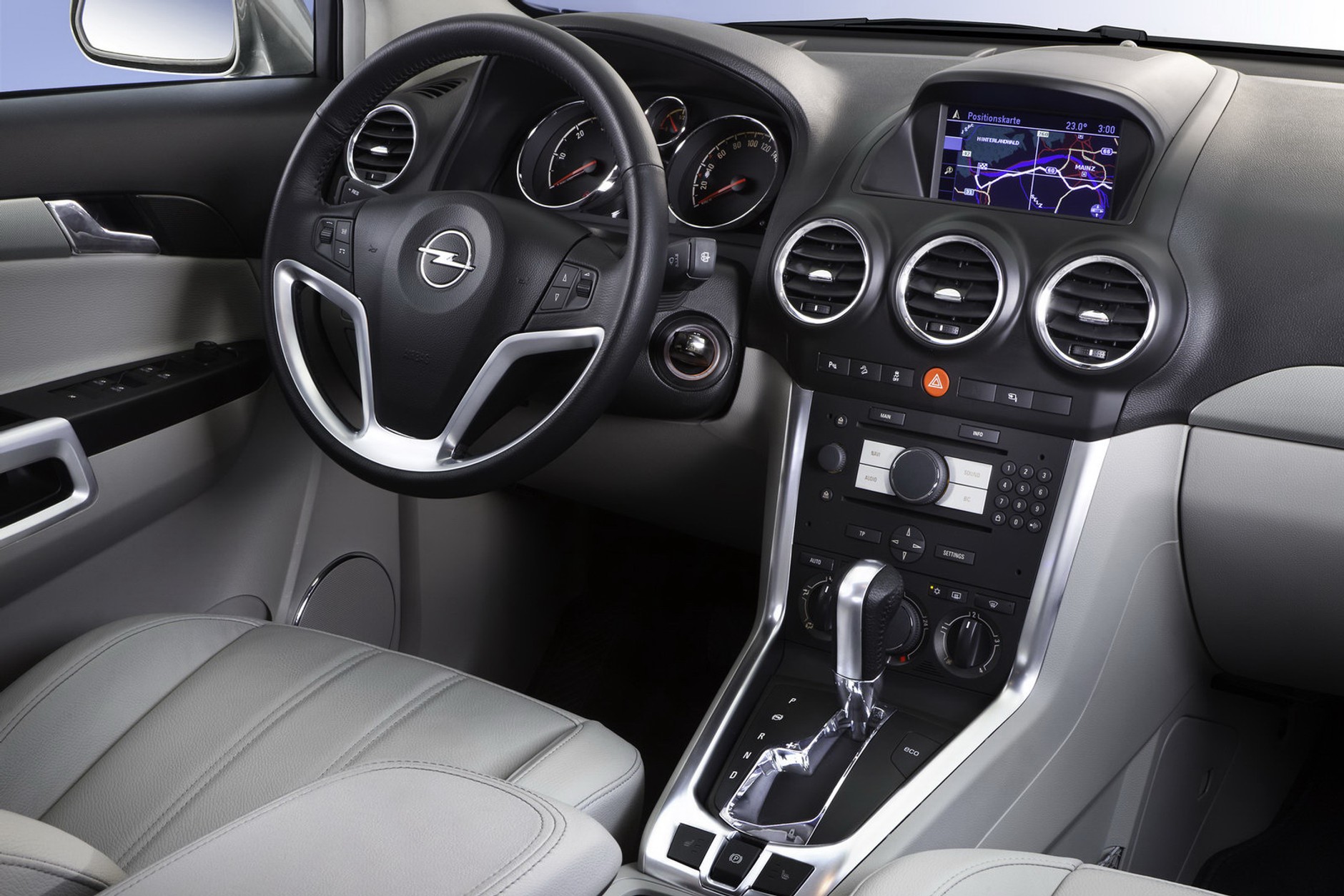 Opel Antara już też po faceliftingu