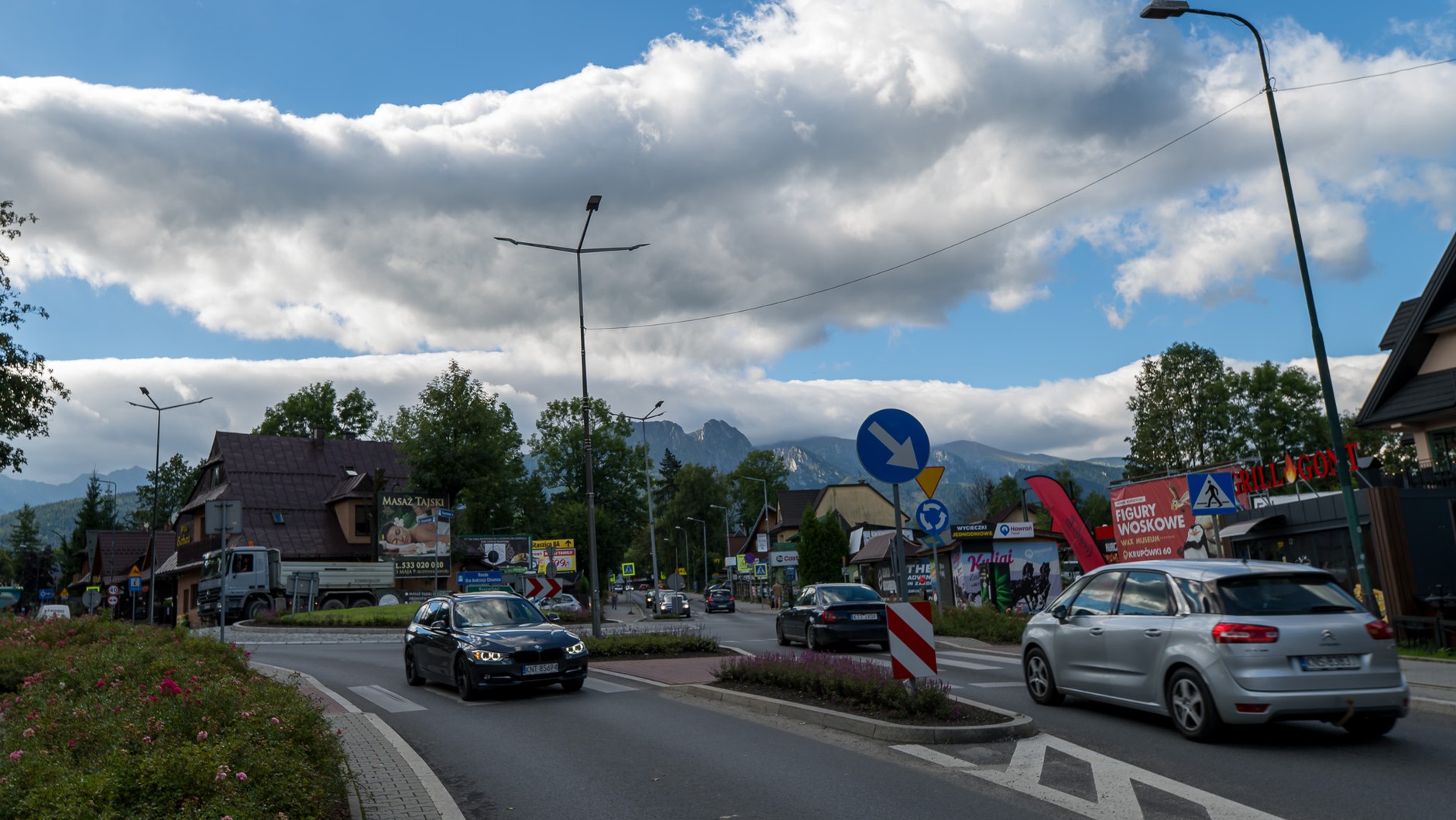 DK47 Zakopane, rondo na końcowym odcinku trasy położone jest na wysokości ok 810 m npm