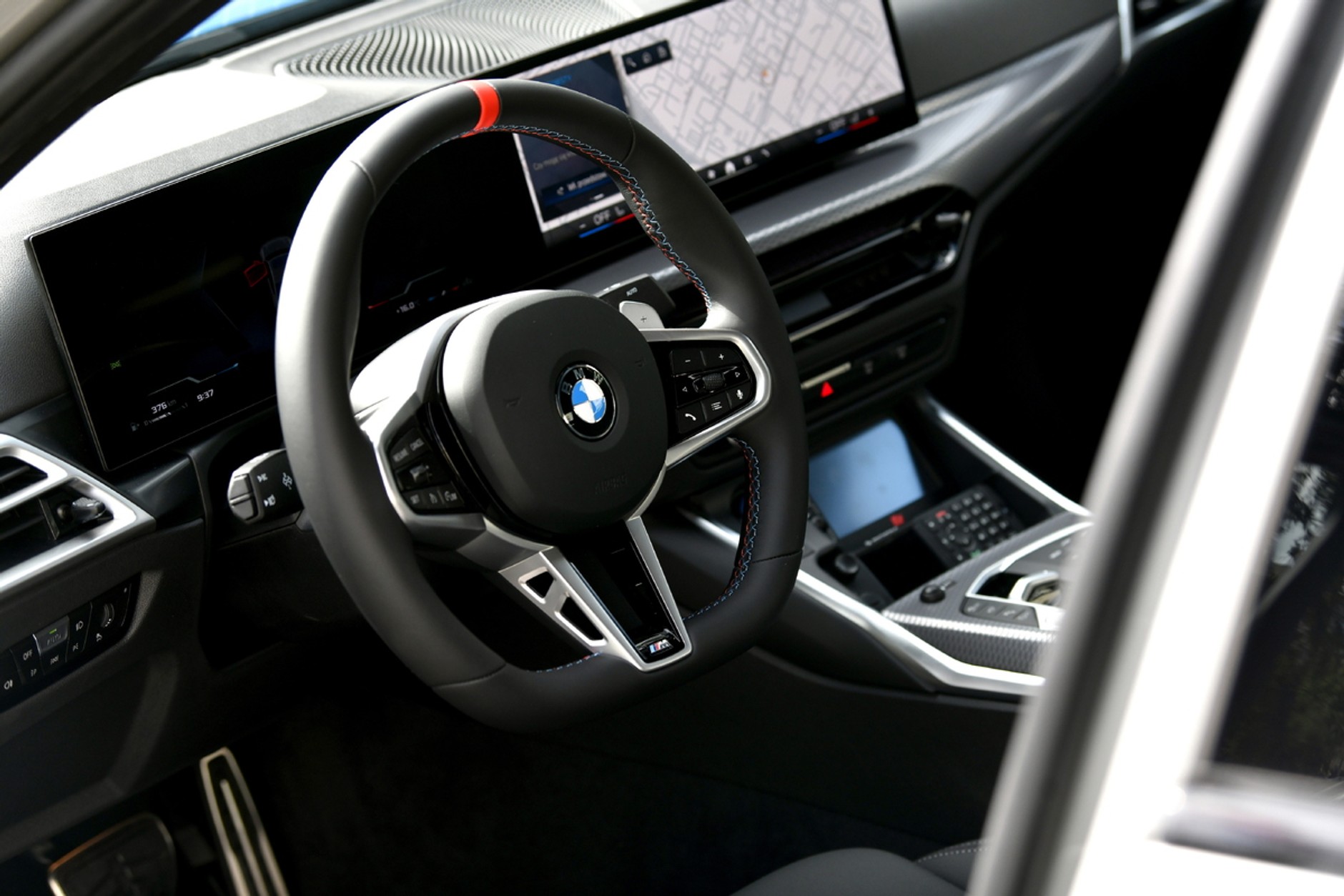 Policyjne BMW M340i radiowóz