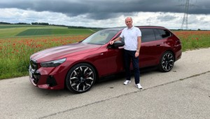 Jeździłem BMW i5 Touring, pierwszym elektrycznym kombi w klasie premium. Ten model potrafi zachwycić, ale ideałem nie jest