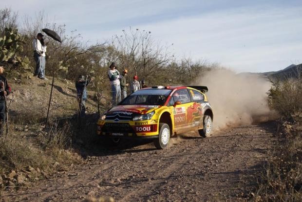 Rajd Meksyku 2010: Sébastien Loeb ucieka, Mikko Hirvonen walczy o awans (relacja z 2. etapu)