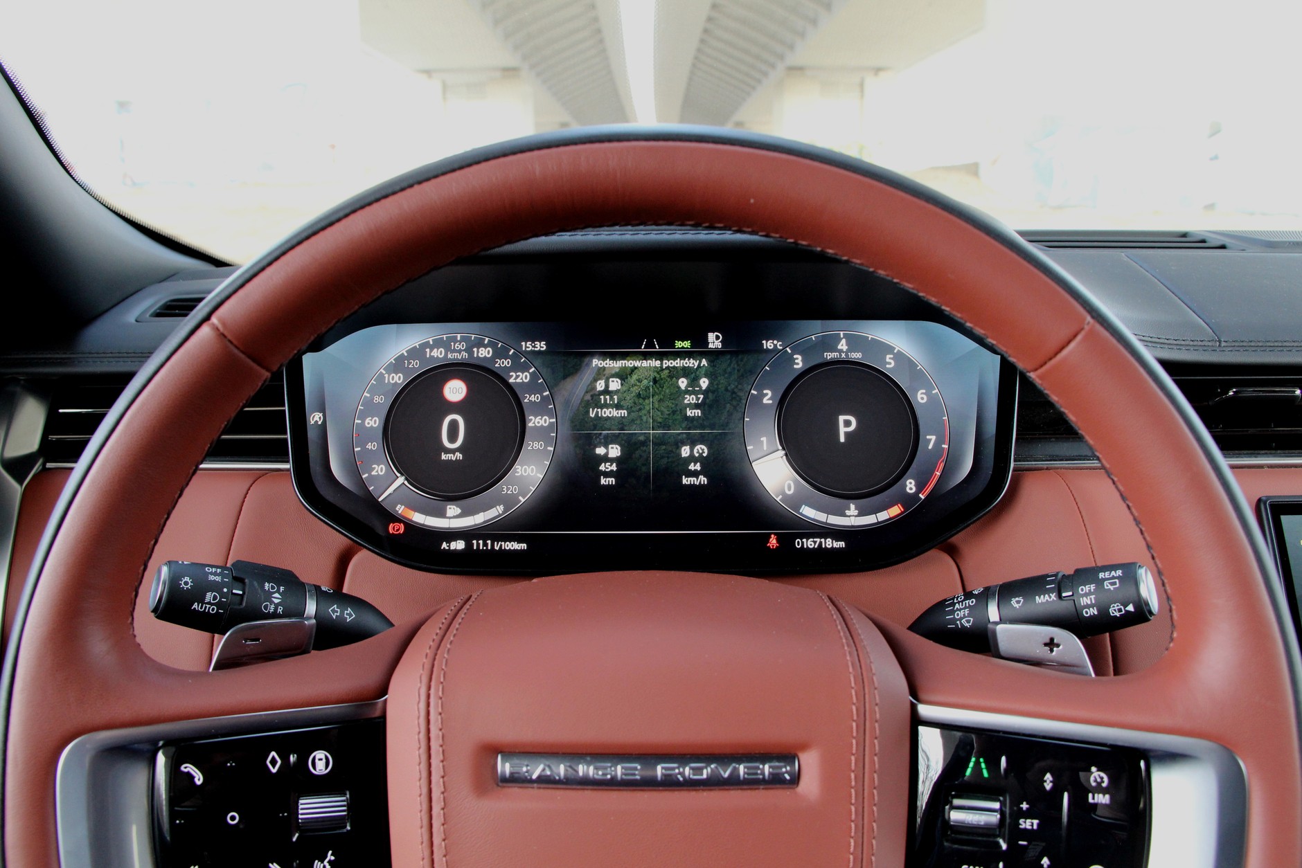 Range Rover 4.4 V8 SV LWB