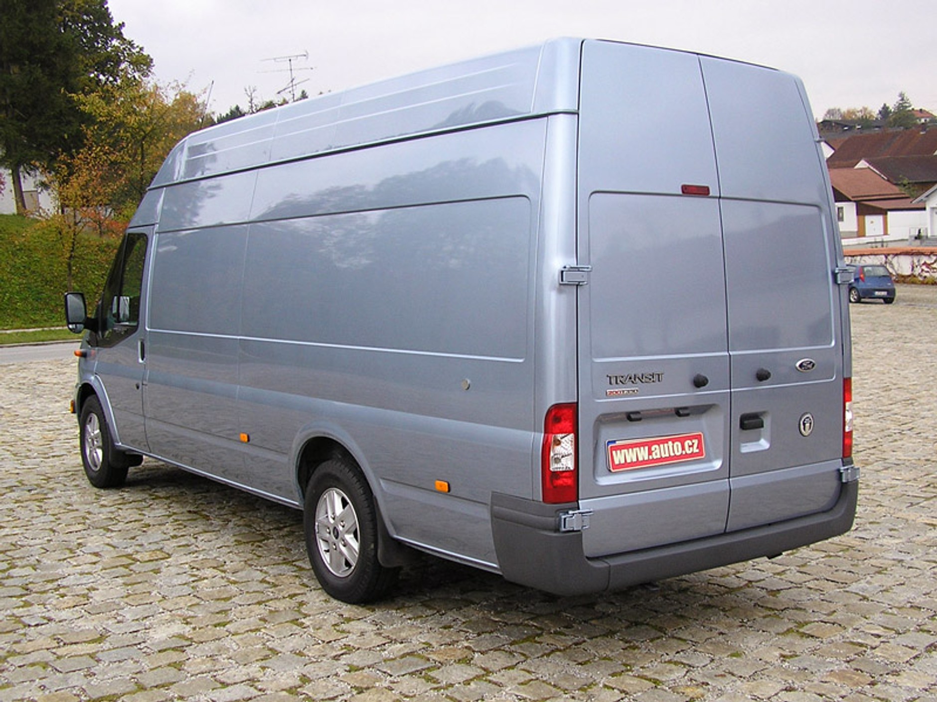 Ford Transit 3.2 TDCi i Transit SportVan: pierwsze jazdy