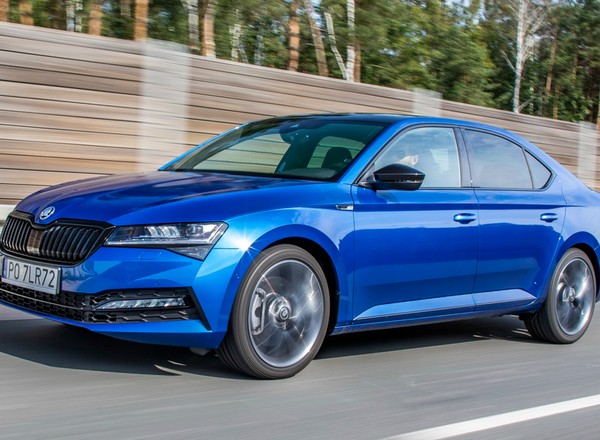 Skoda Superb Sportline 2.0 TSI 4x4 – odpowiedź na pytanie, którego nikt nie zadał