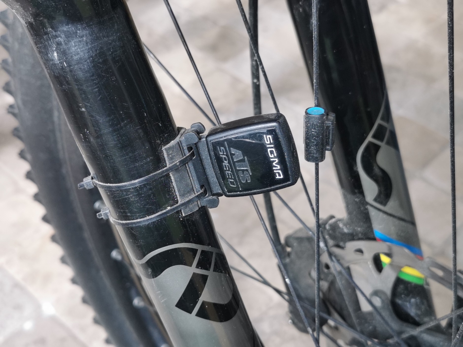 Bezprzewodowy magnetyczny czujnik prędkości licznika rowerowego