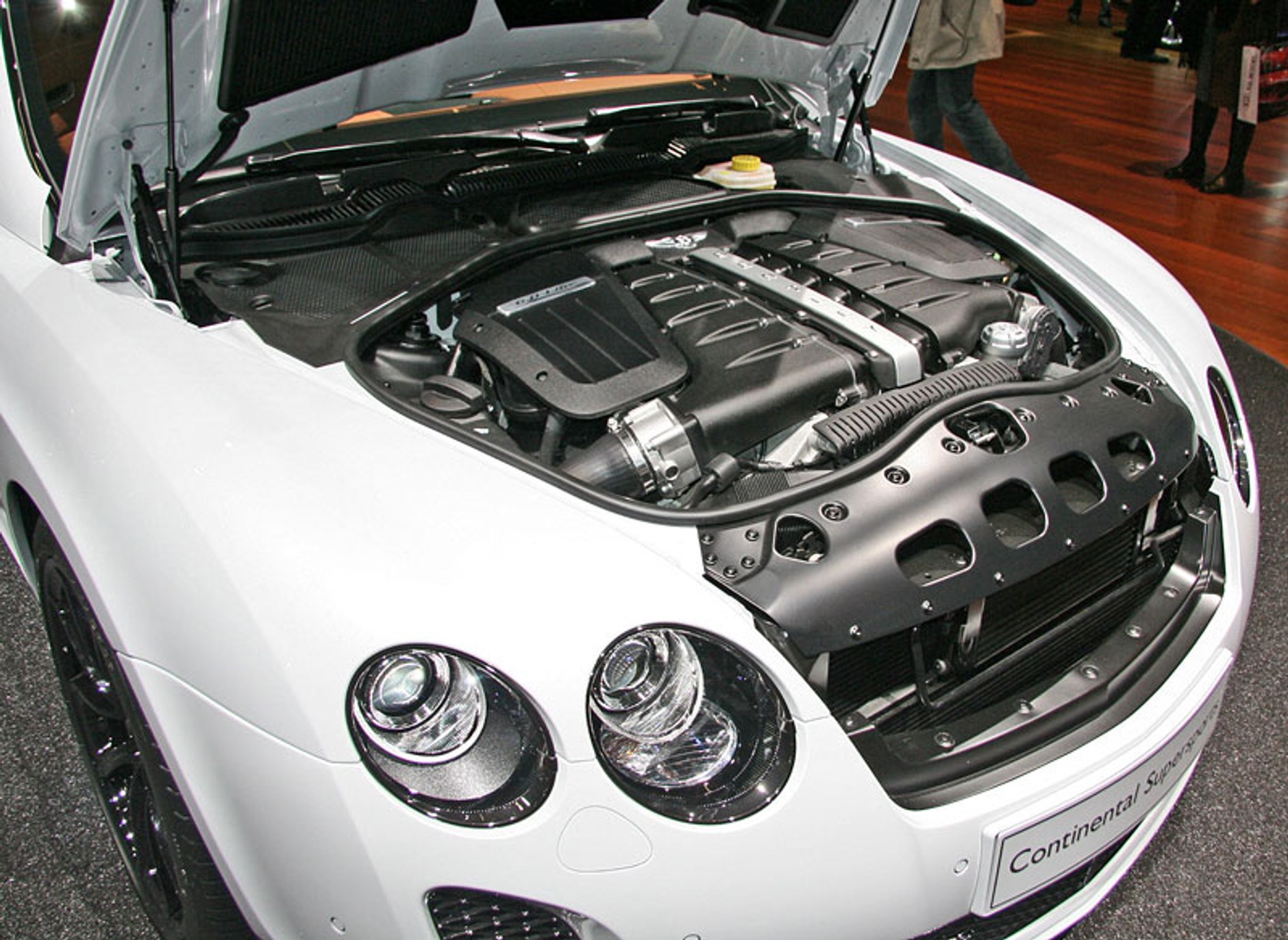 Genewa 2009: Bentley Continental Supersports jest najszybszy