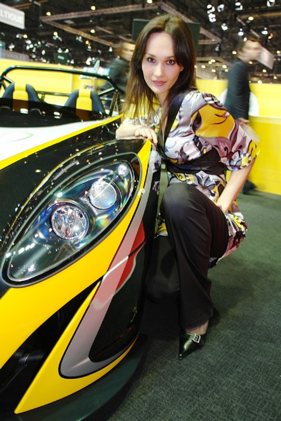 Dziewczyny Geneva Motor Show