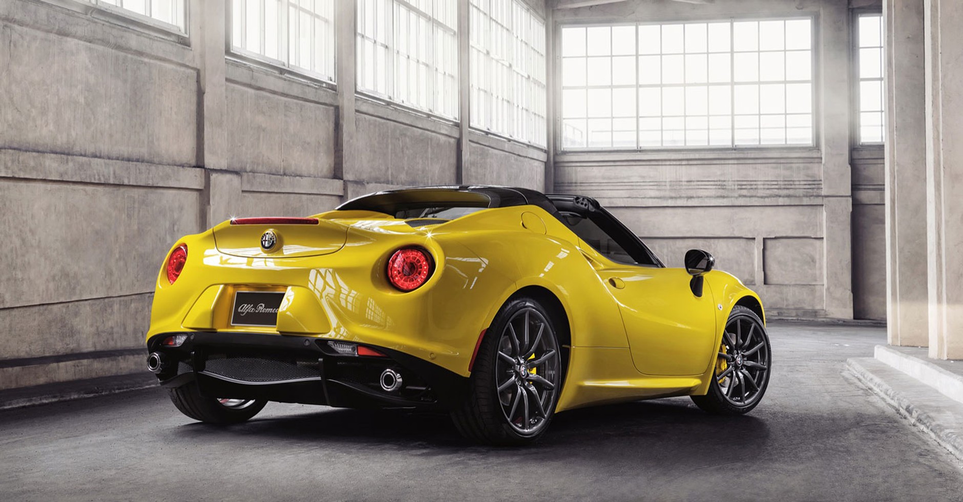 Alfa Romeo 4C Spider – premiera w Detroit