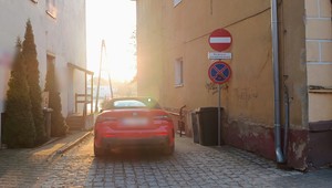 Parkowanie wydaje się proste. Jak się okazuje - nie dla wszystkich
