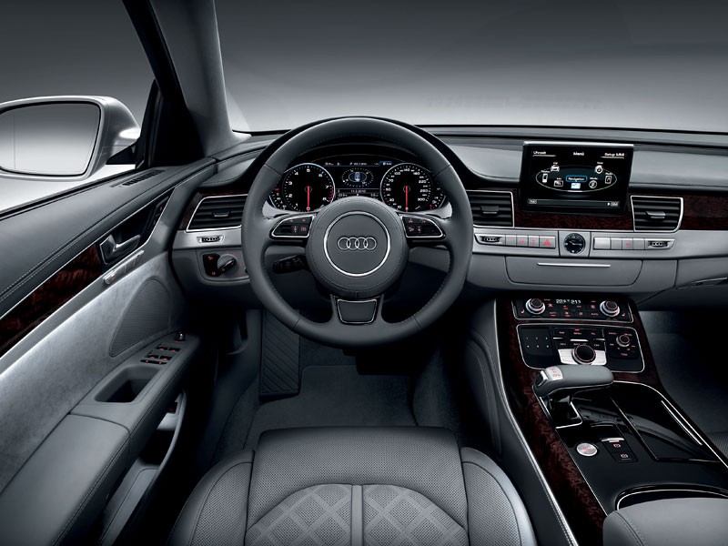 Pekin 2010: Audi A8 L W12 quattro – 500 KM i większy komfort dla Chińczyków