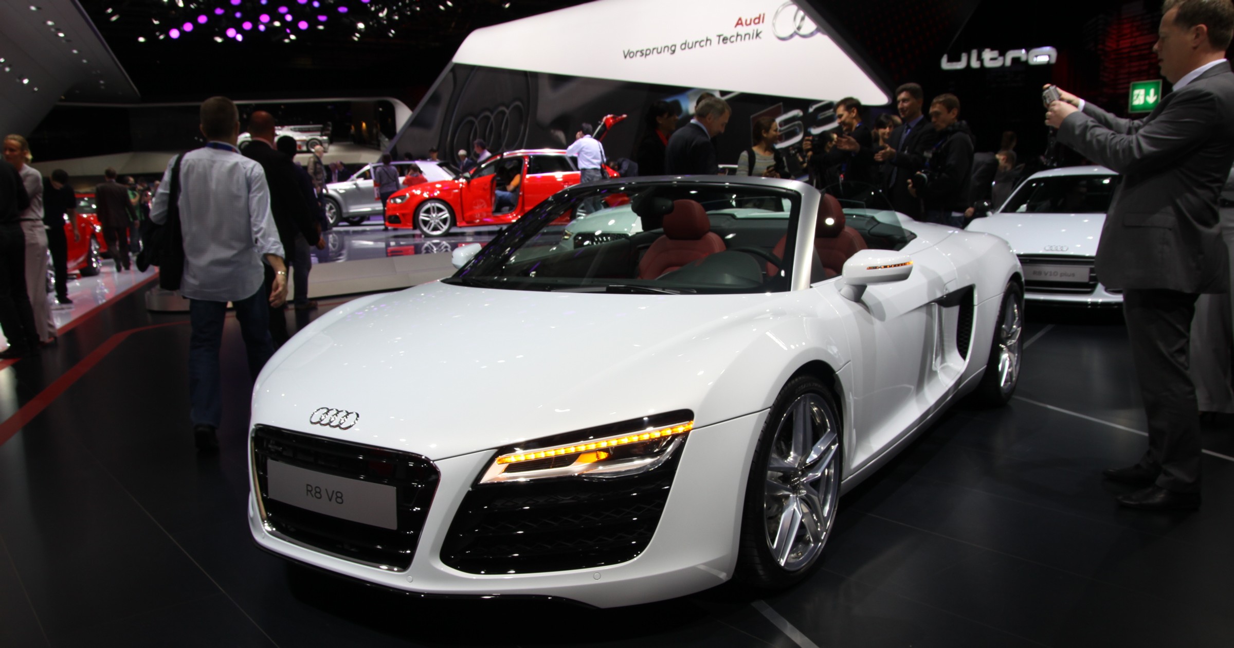 Audi R8 (Paryż 2012)