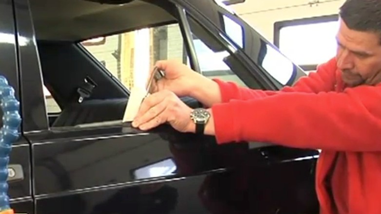 Jak tanio usunąć wgniecenia w karoserii?