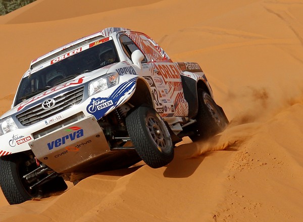 Dakar 2015: Dąbrowski zmienił pilota