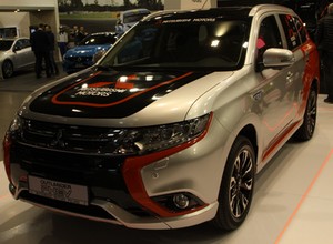 Mitsubishi Outlander PHEV - hybrydowy SUV (Poznań 2016)