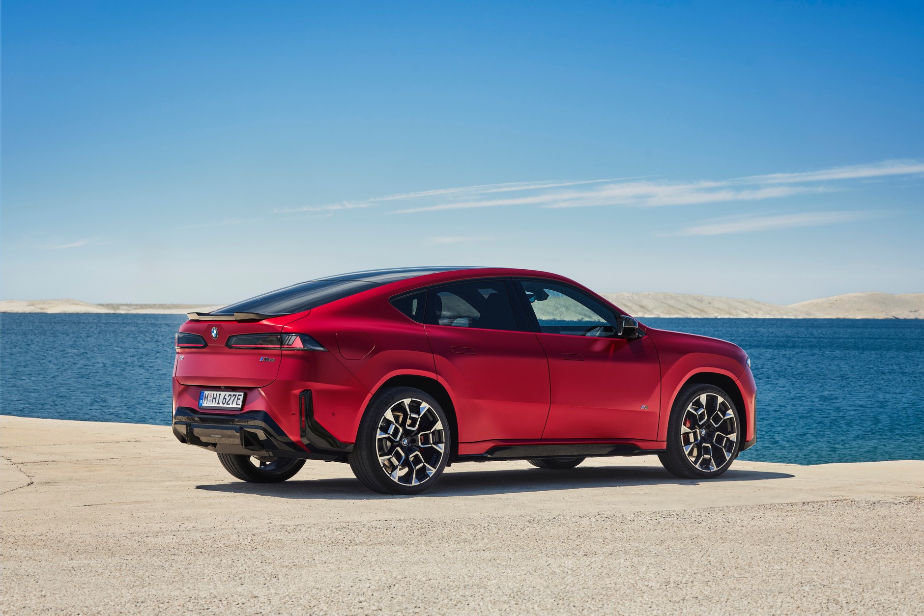 Nowe BMW iX4