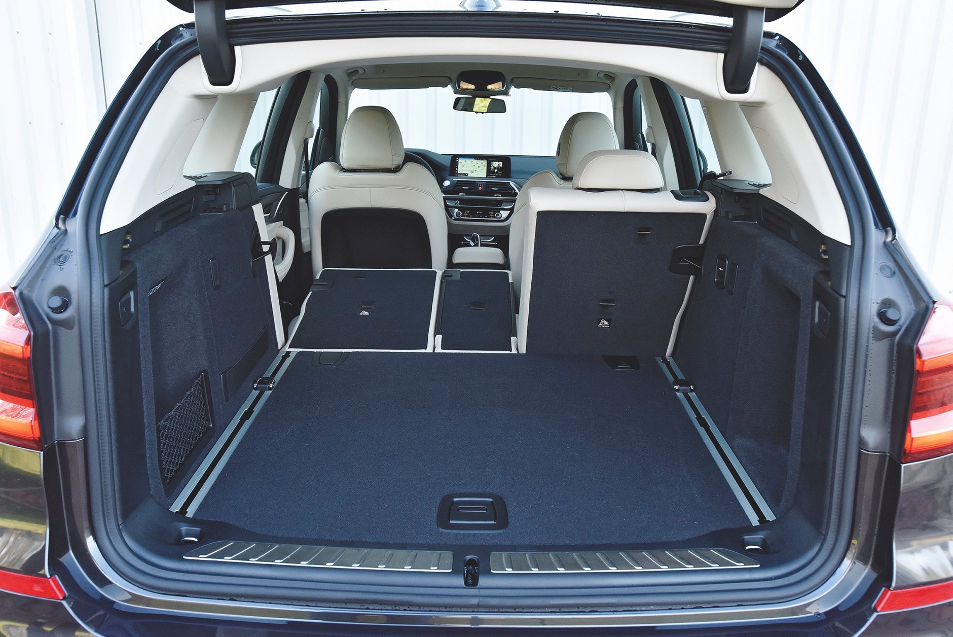 Alfa Romeo Stelvio vs. Audi Q5, BMW X3, Mercedes GLC i Volvo XC60 - 5 wszechstronnych diesli