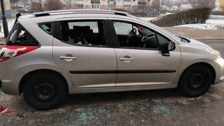 Zdemolowany Peugeot Lodz