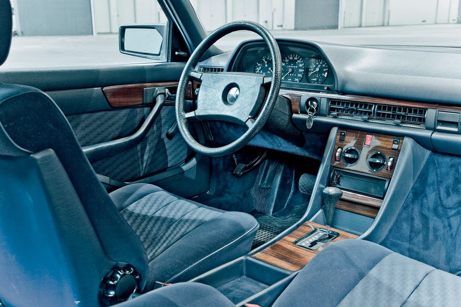 Mercedes W 126